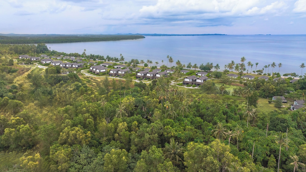 THE RESIDENCE BINTAN 66/73