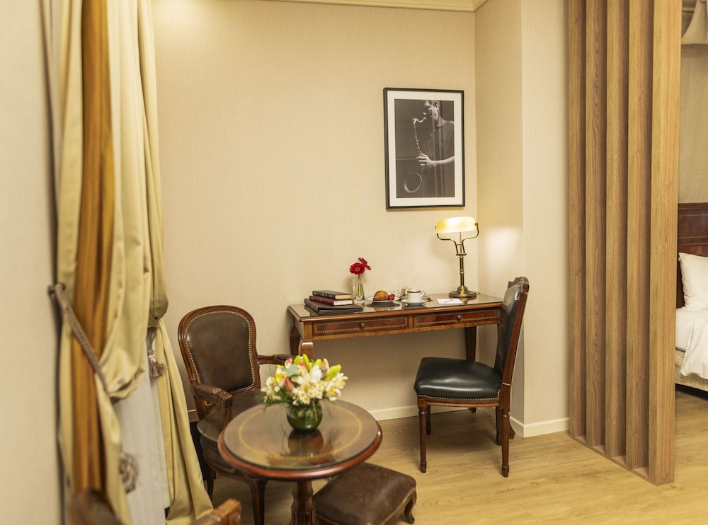 Melia Recoleta Plaza 8/73