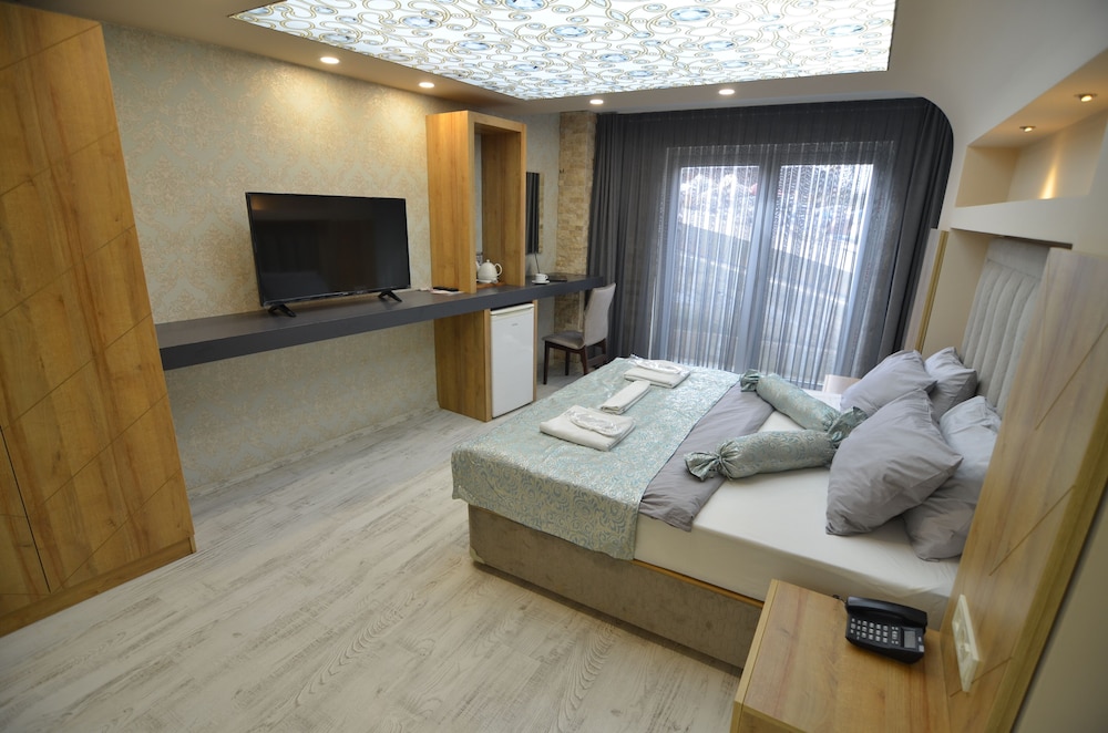 Fengo Hotel 58/69