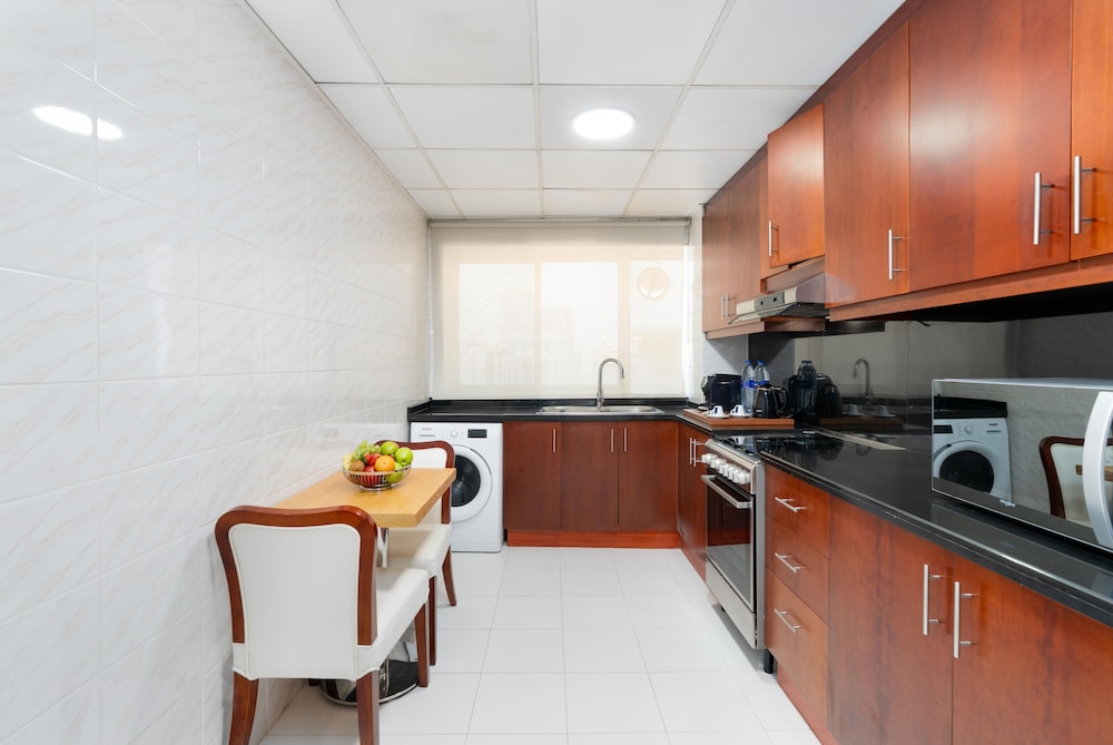Golden Sands Hotel and Residences 11/71