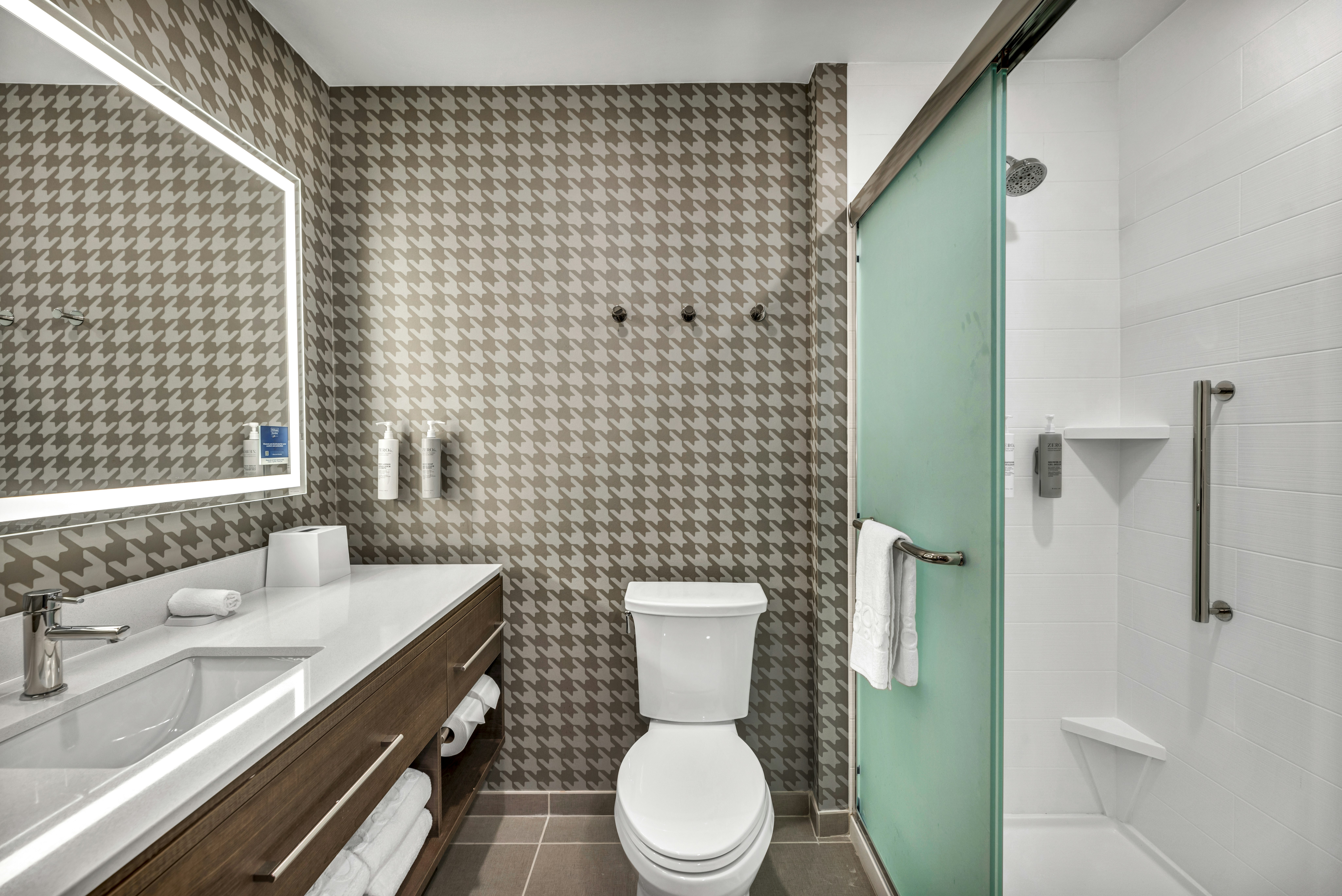 STUDIO, SUITE, KING BED, ACCESSIBLE