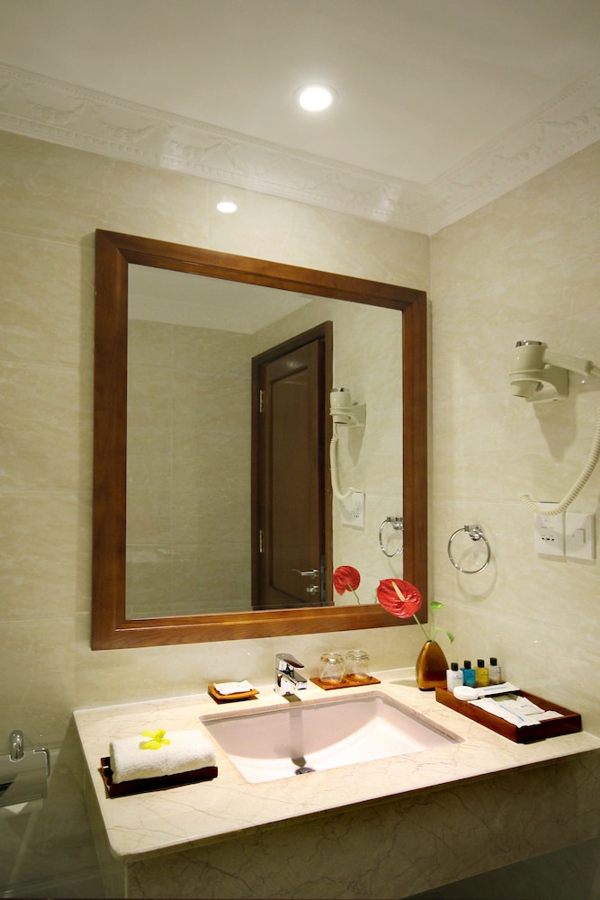 Nha Trang Palace Hotel 66/66