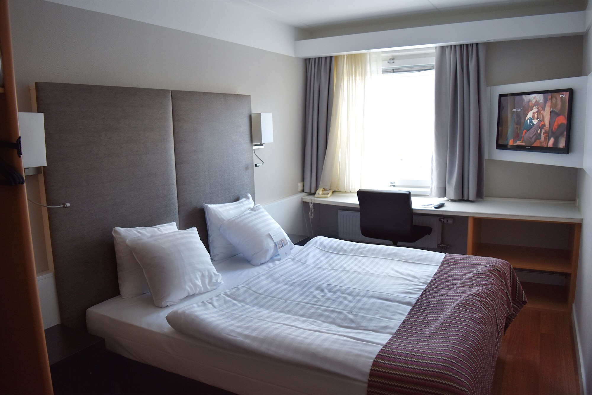 Good, Double Bed