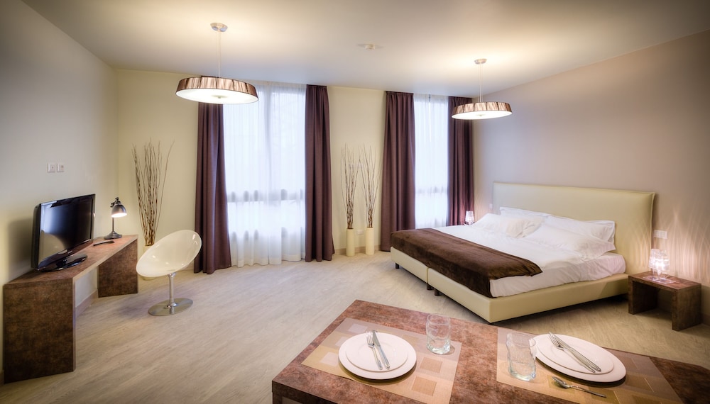 Forte16 View and Spa 38/70