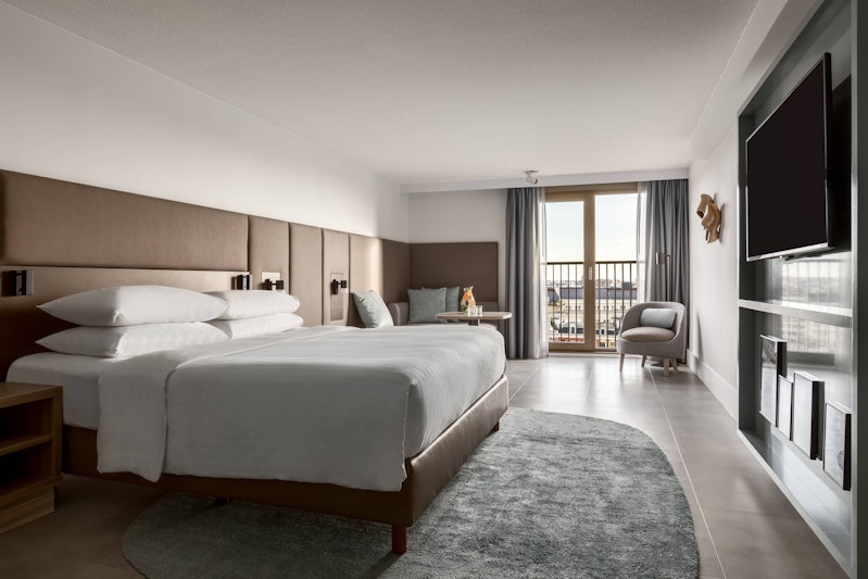 Amsterdam Marriott 6/48