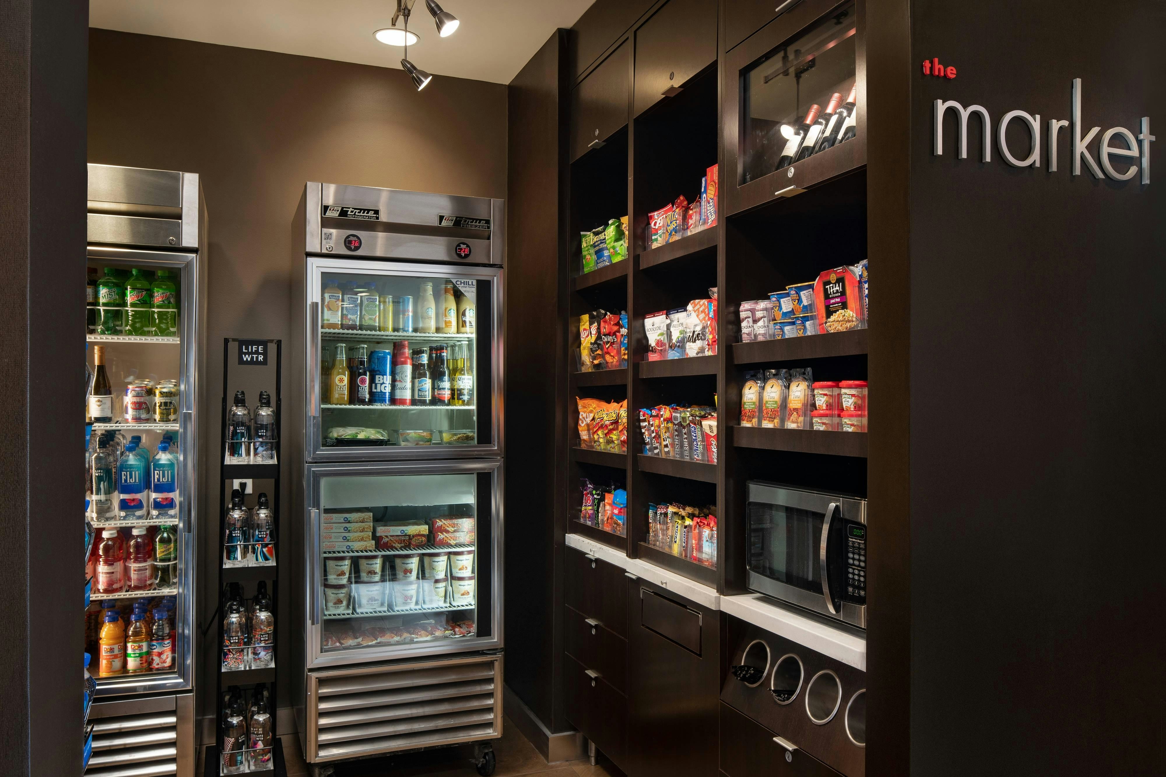 Courtyard By Marriott Denver Airport 2/16