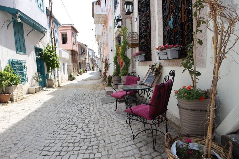Ayvalik Palacitta Guesthouse 20/22