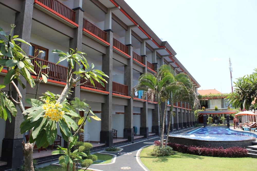 Grand Sinar Indah Hotel 12/61
