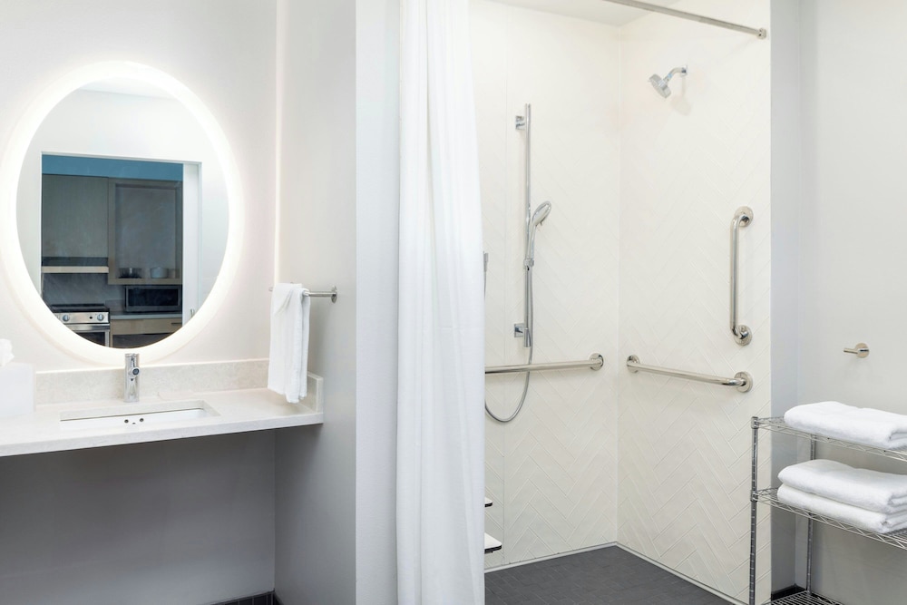Towneplace Suites By Marriott Monrovia 43/46