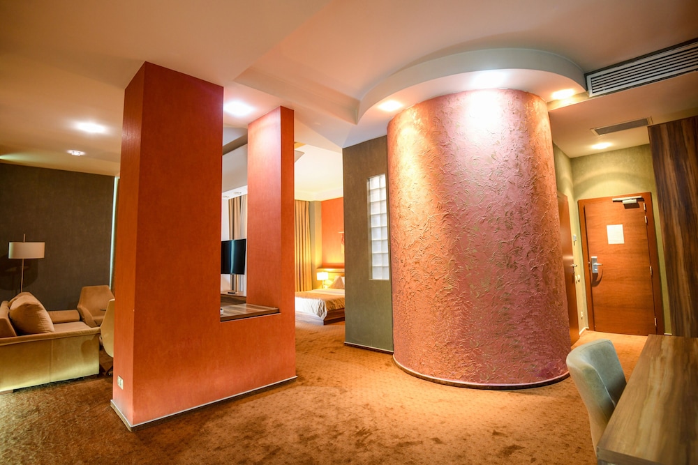 Avenue Hotel Baku 22/45