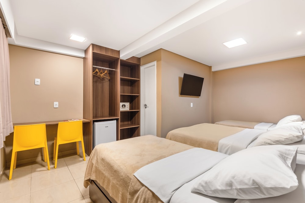 Master, Double and Twin Beds