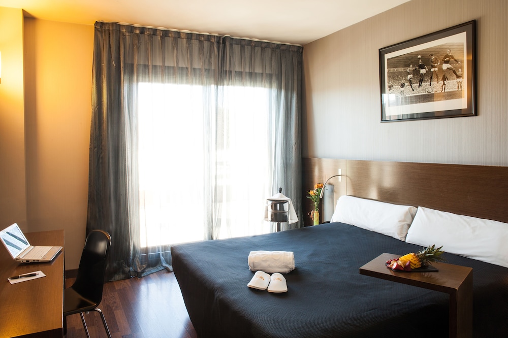 Hotel Tach Madrid Airport 20/59