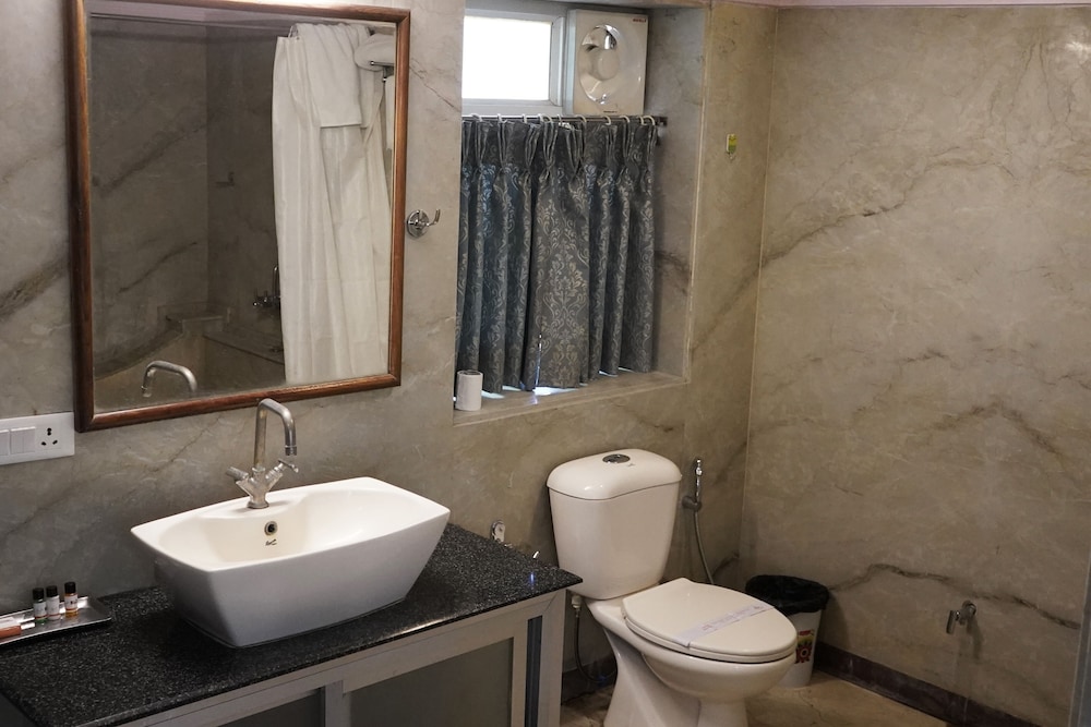 Village Machaan Resort 42/46
