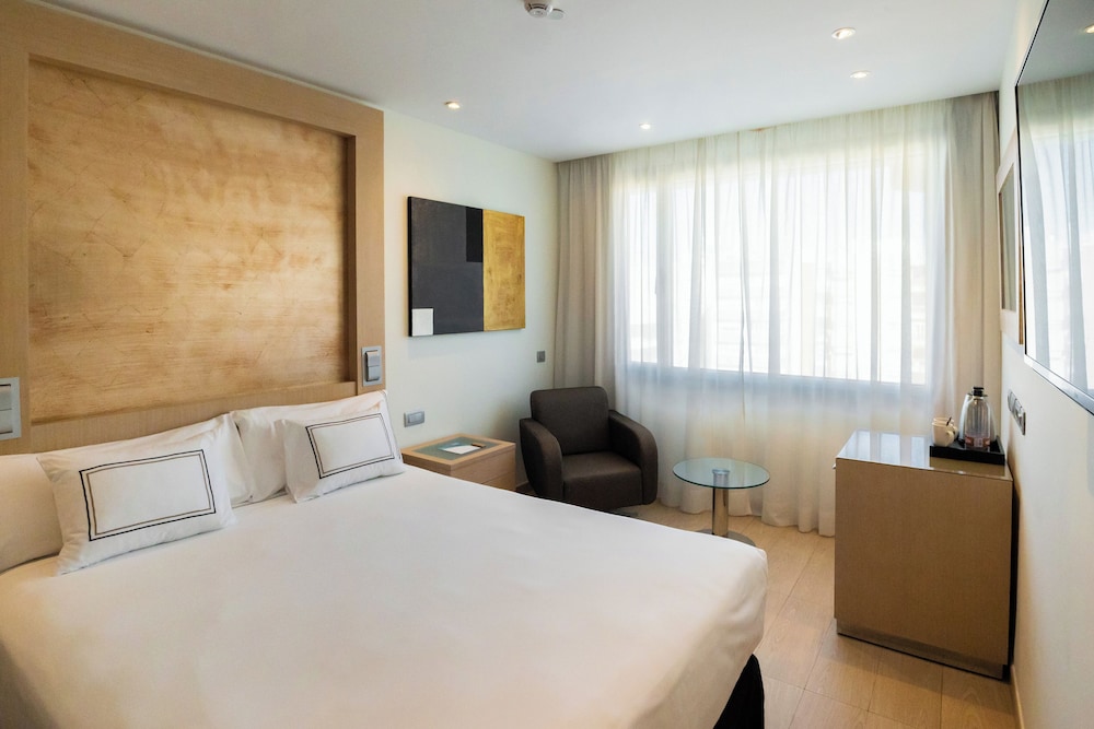 Melia Sevilla Hotel 11/48