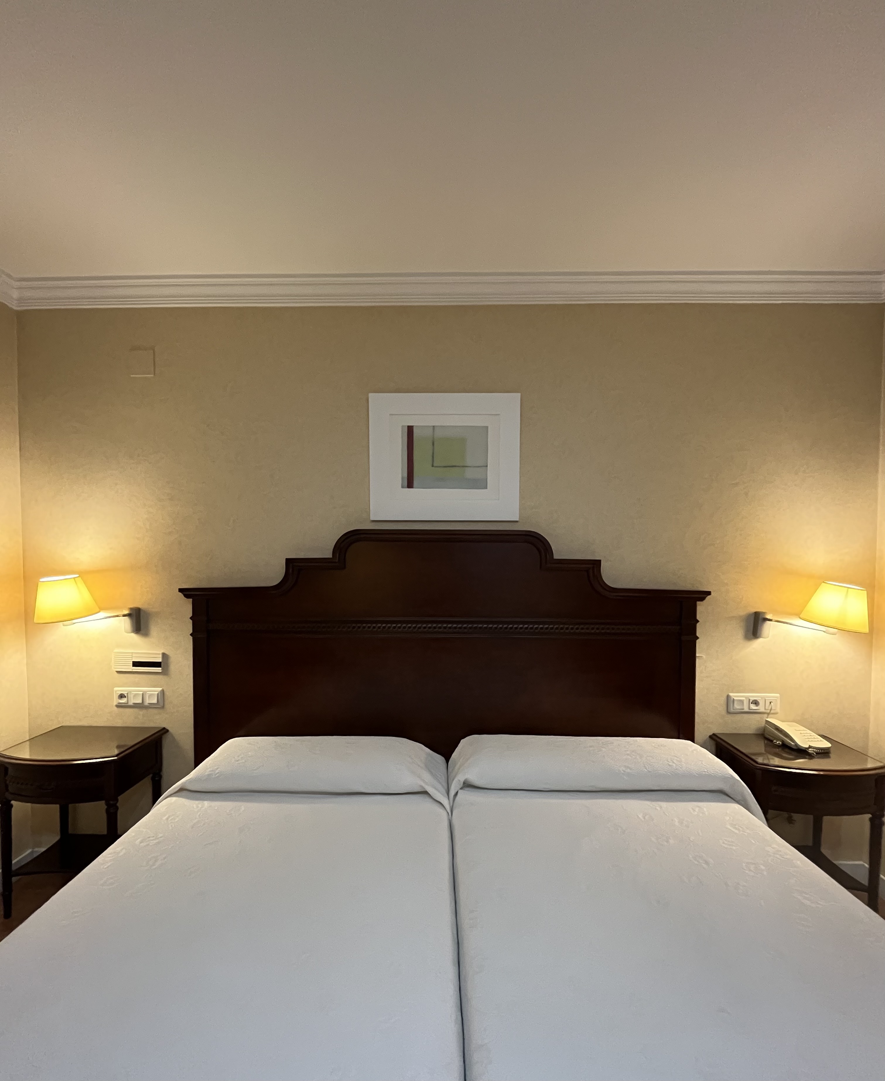 Standard, Single, Double Bed 2/3