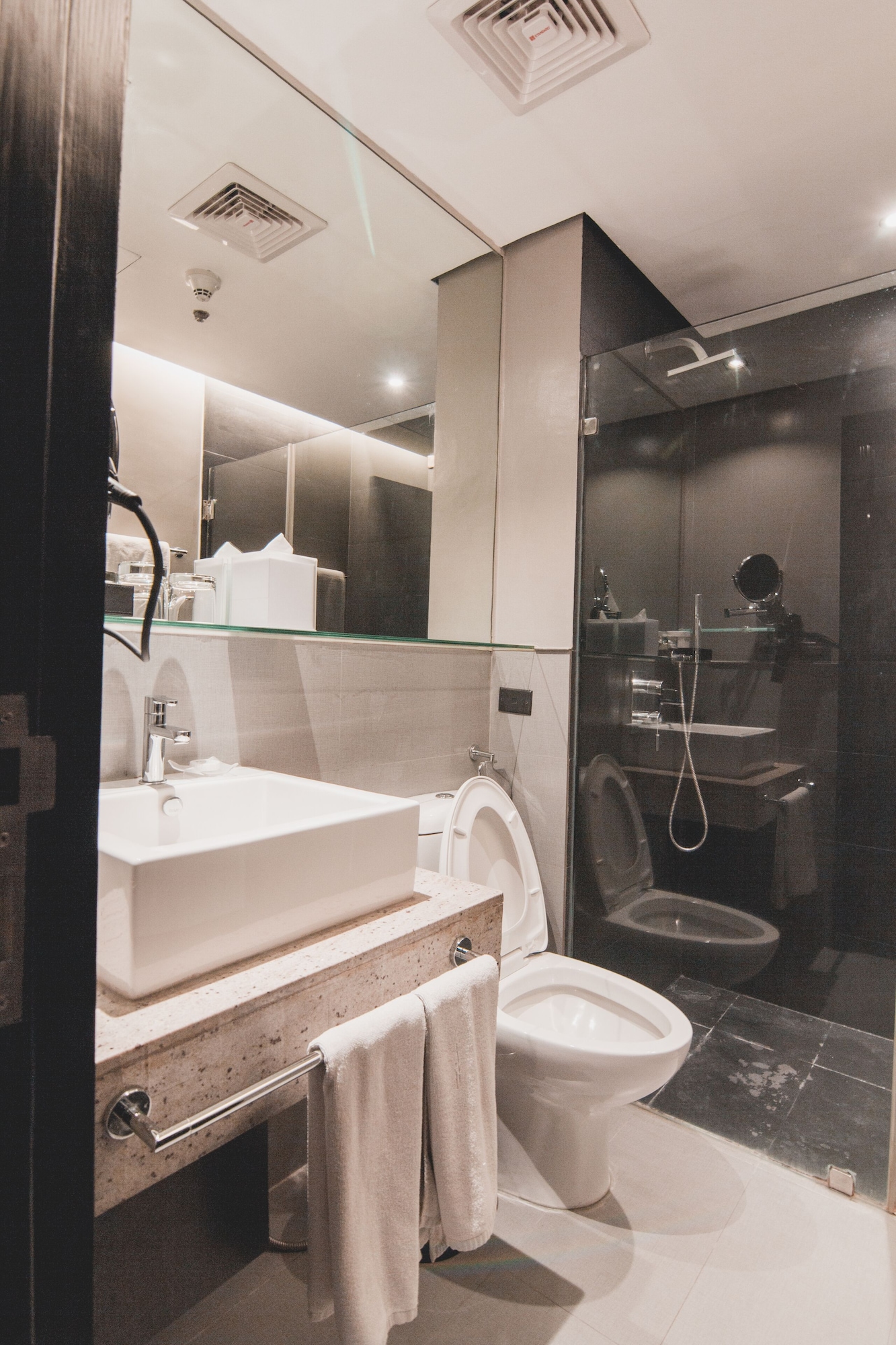 Fort, Suite, King Bed، F1 Hotel Manila BGC 6/6