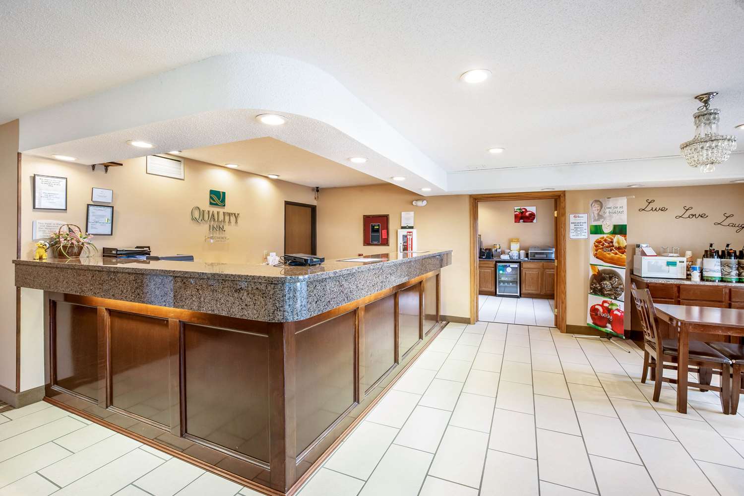 Quality Inn Storm Lake 7/28