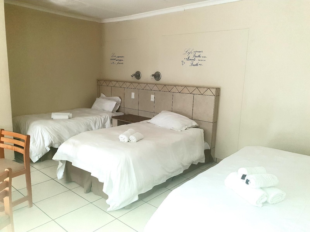 Kuruman Lodge 5/18