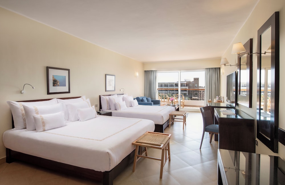 Penthouse, 4 Double Beds, Sea View, Adult Only، Fort Arabesque Beach Resort 3/4