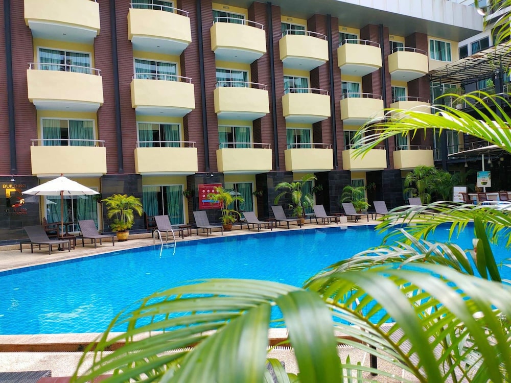 Baron Beach Hotel 6/73