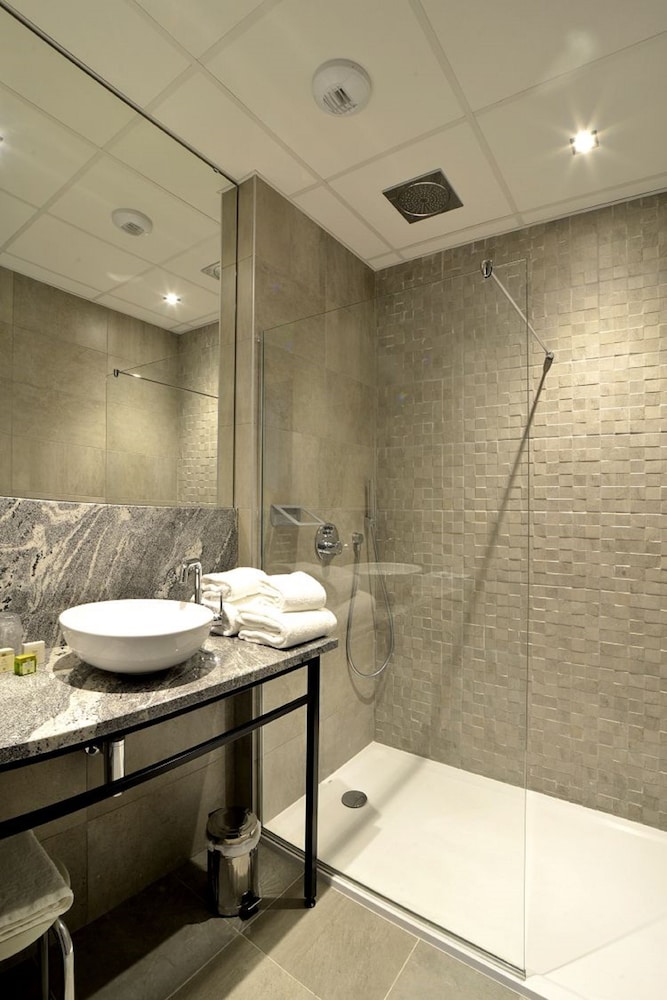 Hotel Victor Hugo Spa 76/76