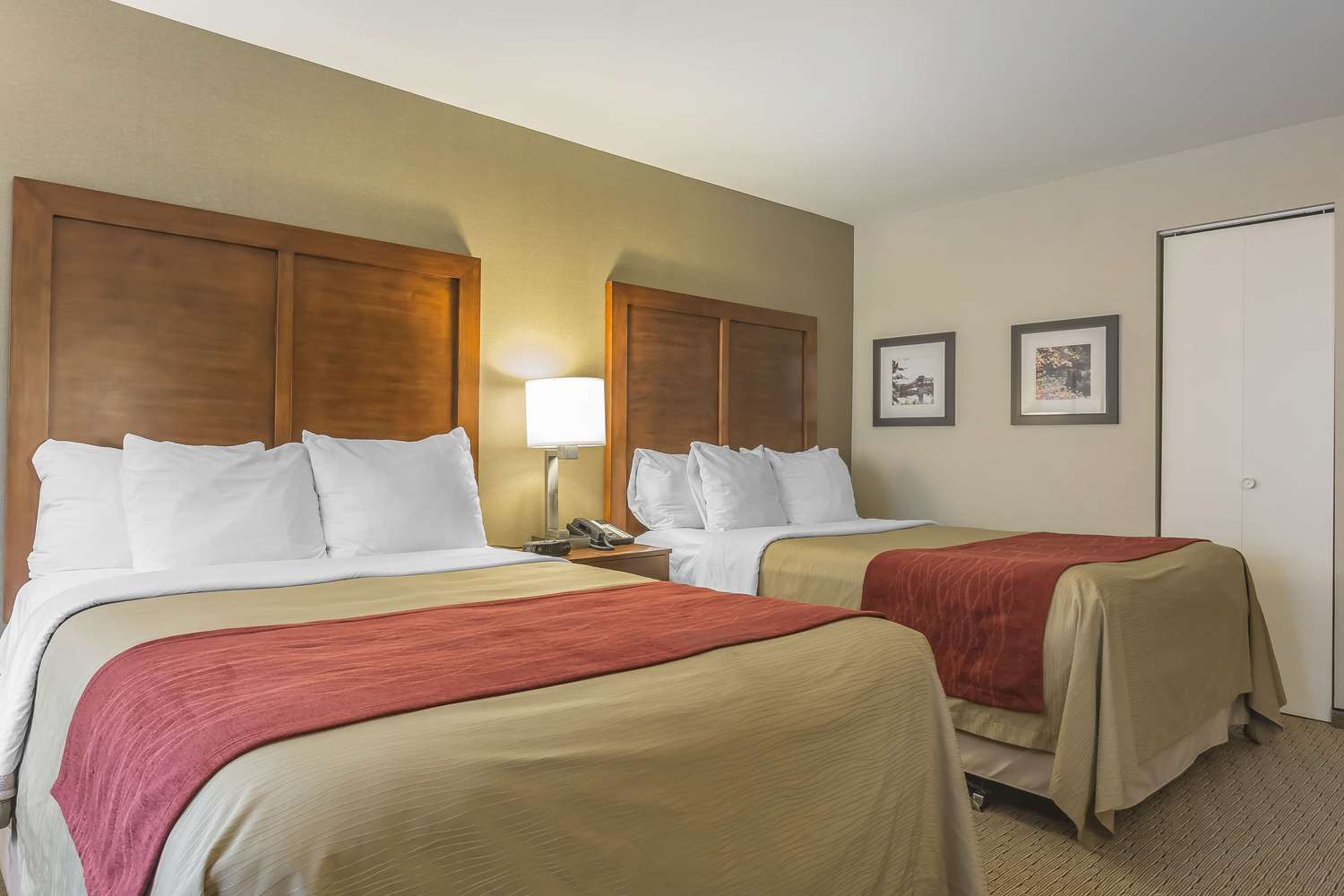 ROOM, 2 DOUBLE BEDS
