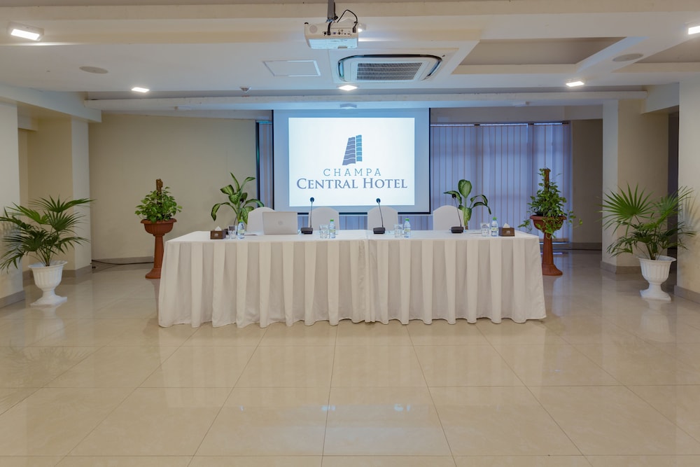 Champa Central Hotel 10/60