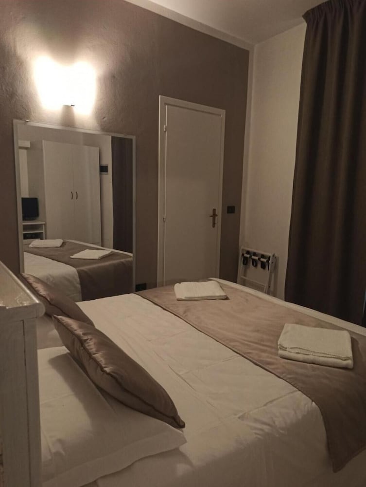 Leonardo Hotel 49/63