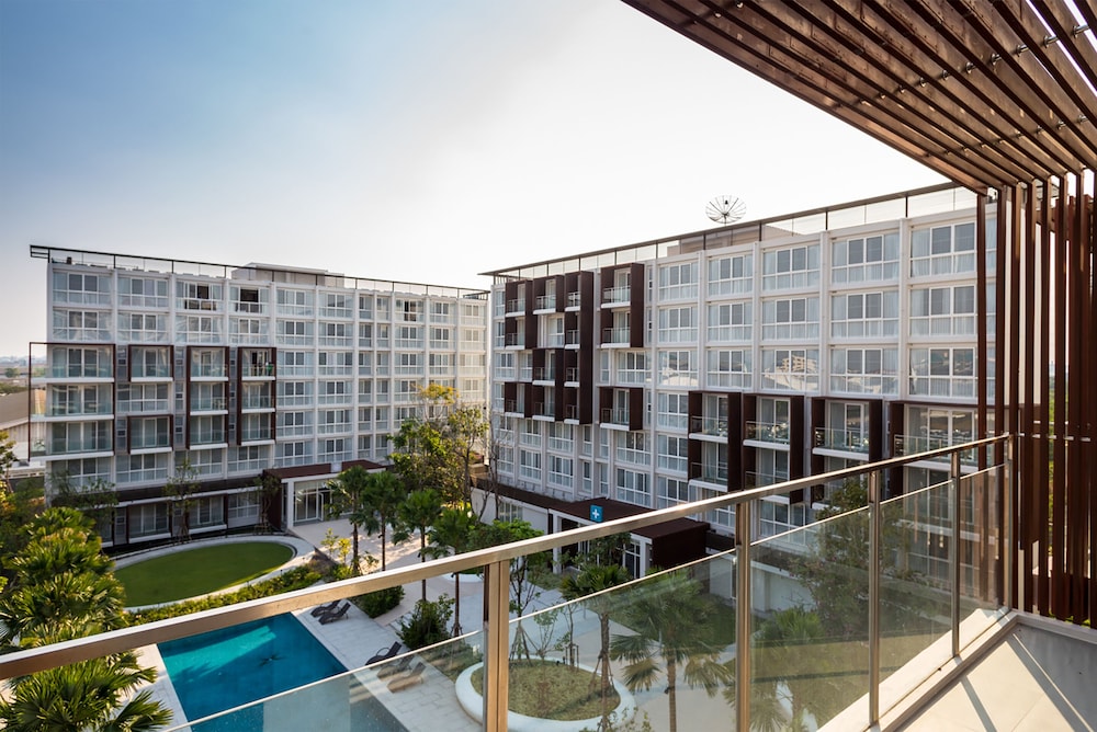 The Idle Hotel & Residence 2/68