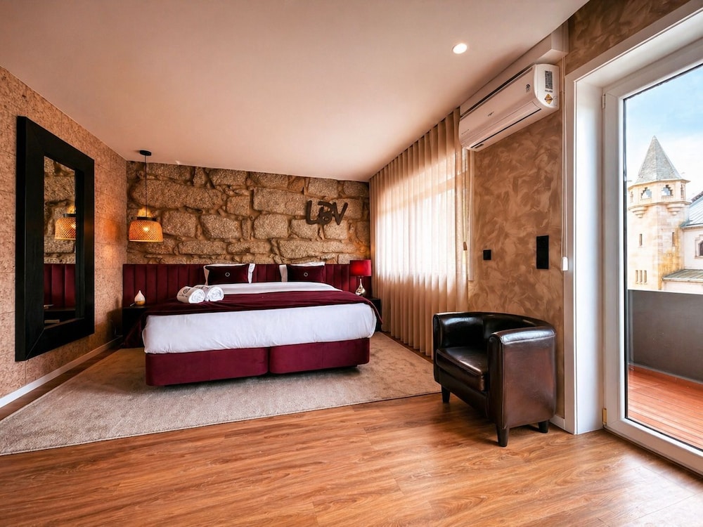 Lounge Inn 15/50