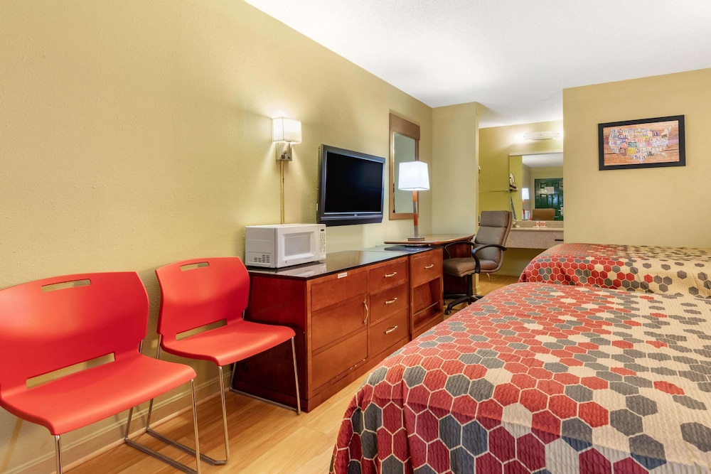 Rodeway Inn Lexington West 14/18