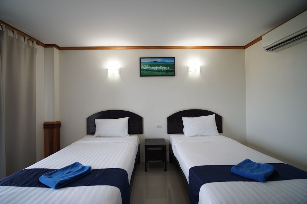 Sea Mountain Khanom Hotel 10/49