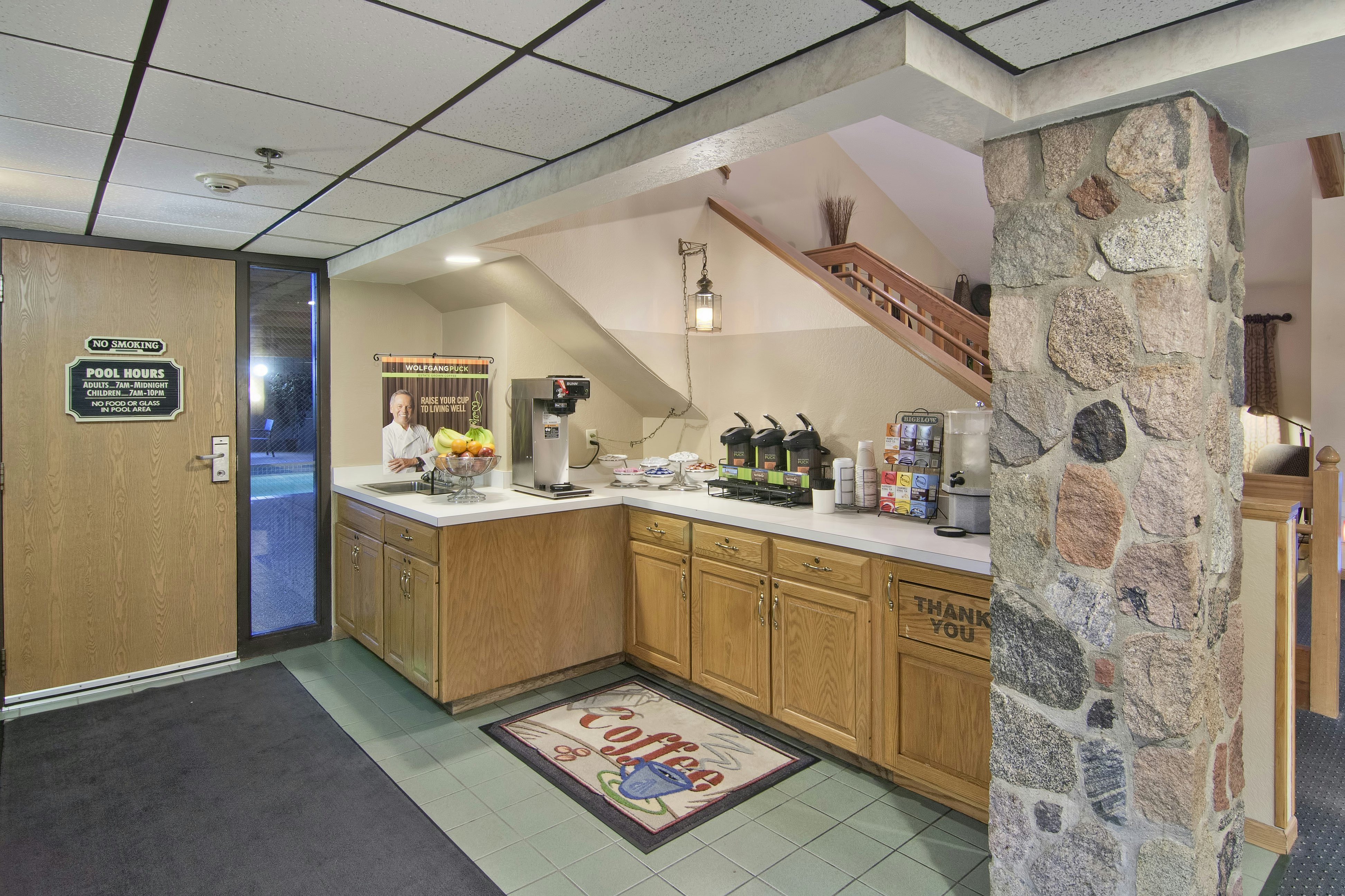Boarders Inn Suites Faribault Mn 6/80