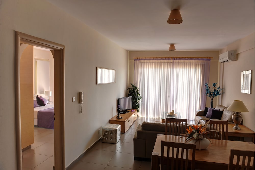 Aphrodite Sands Resort 16/50