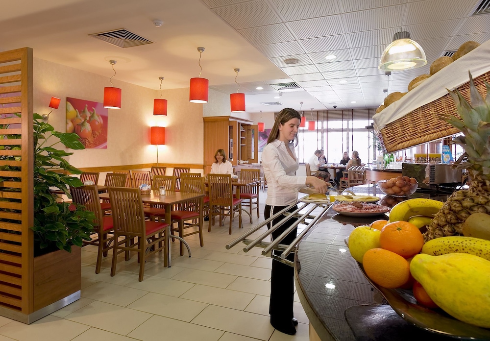 Ibis Lisboa Jose Malhoa 54/78