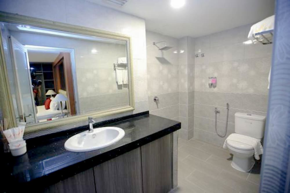 Al Khatiri Hotel 30/33