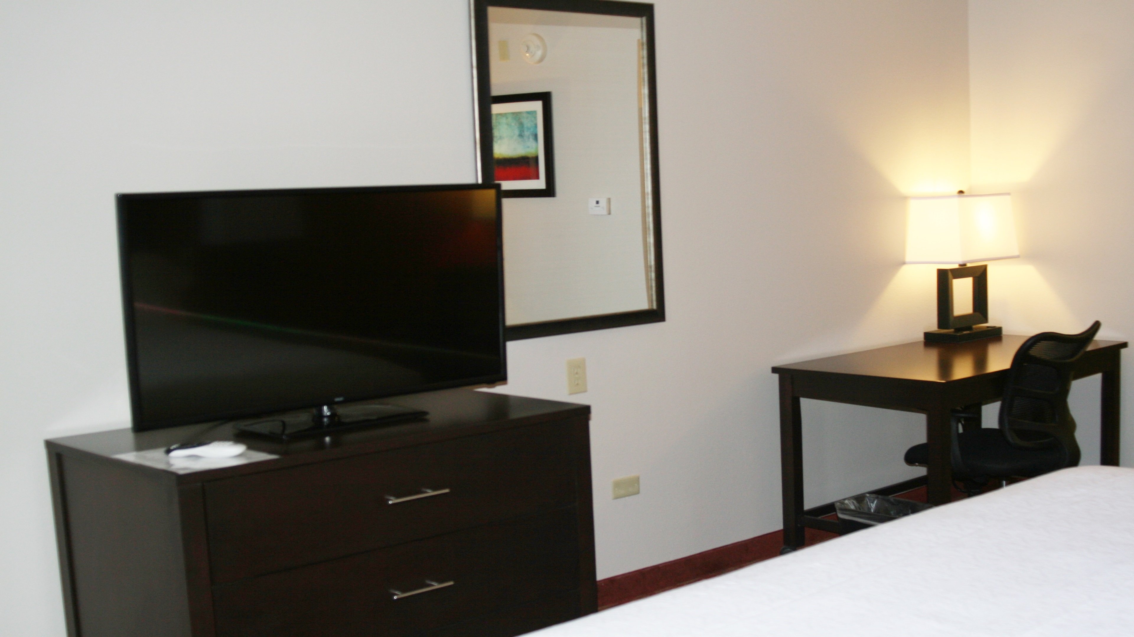 HOLIDAY INN GUIN 61/65