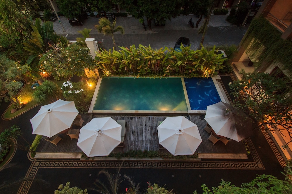 Pondok Anyar Inn 32/50