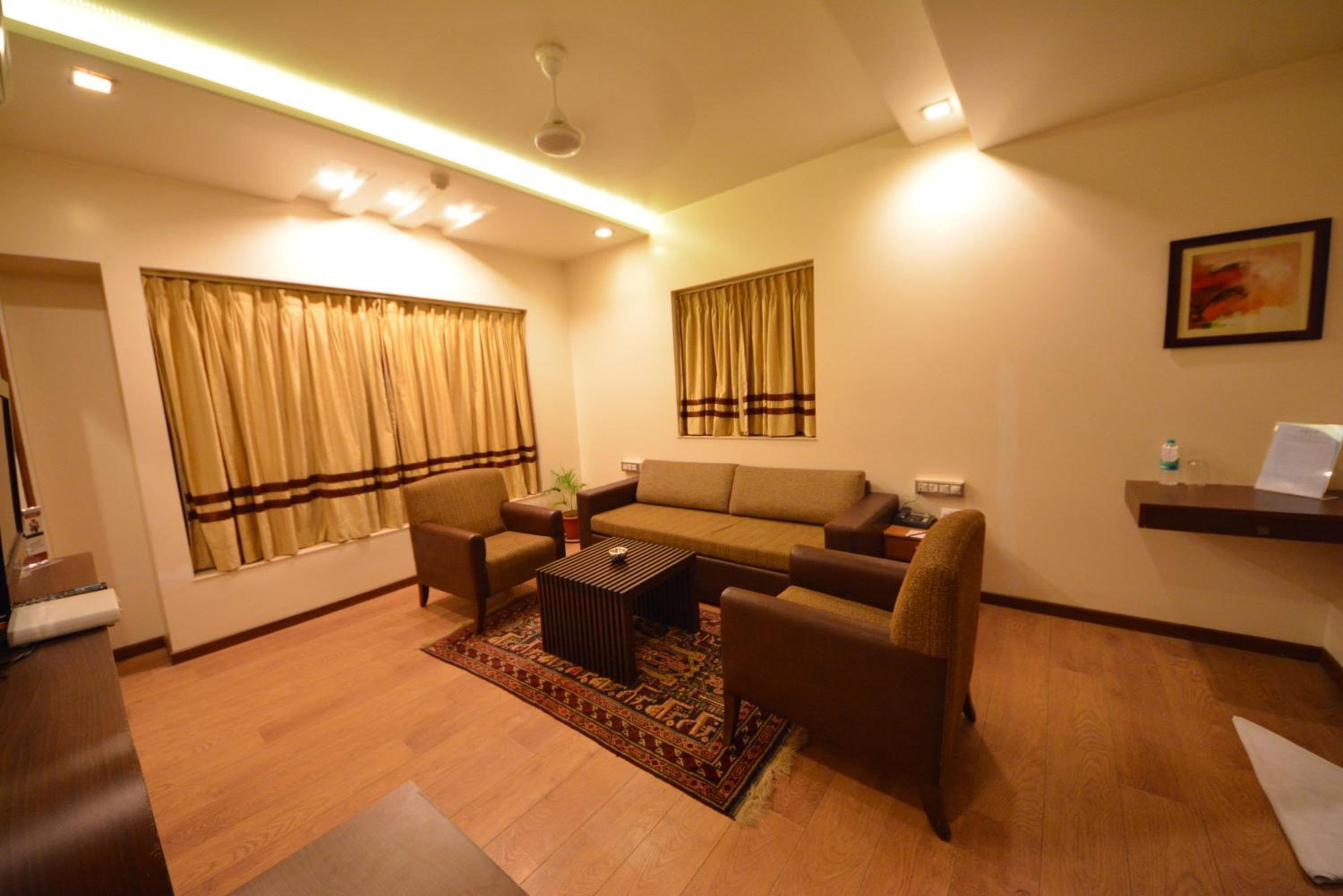 Hotel Legend Inn, Nagpur 33/53