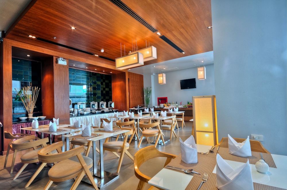 The Ashlee Heights Patong Hotel and Suites 44/62