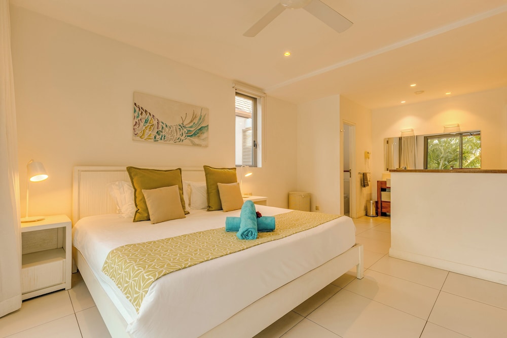 West Island by Horizon Holidays 27/76
