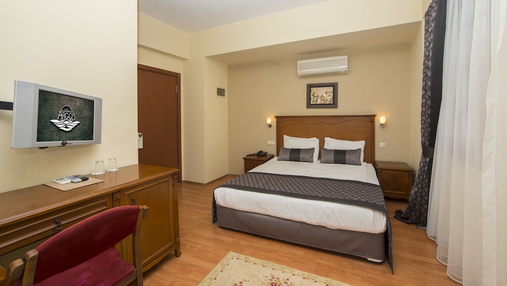 Argos Hotel - Adults Only 17/75