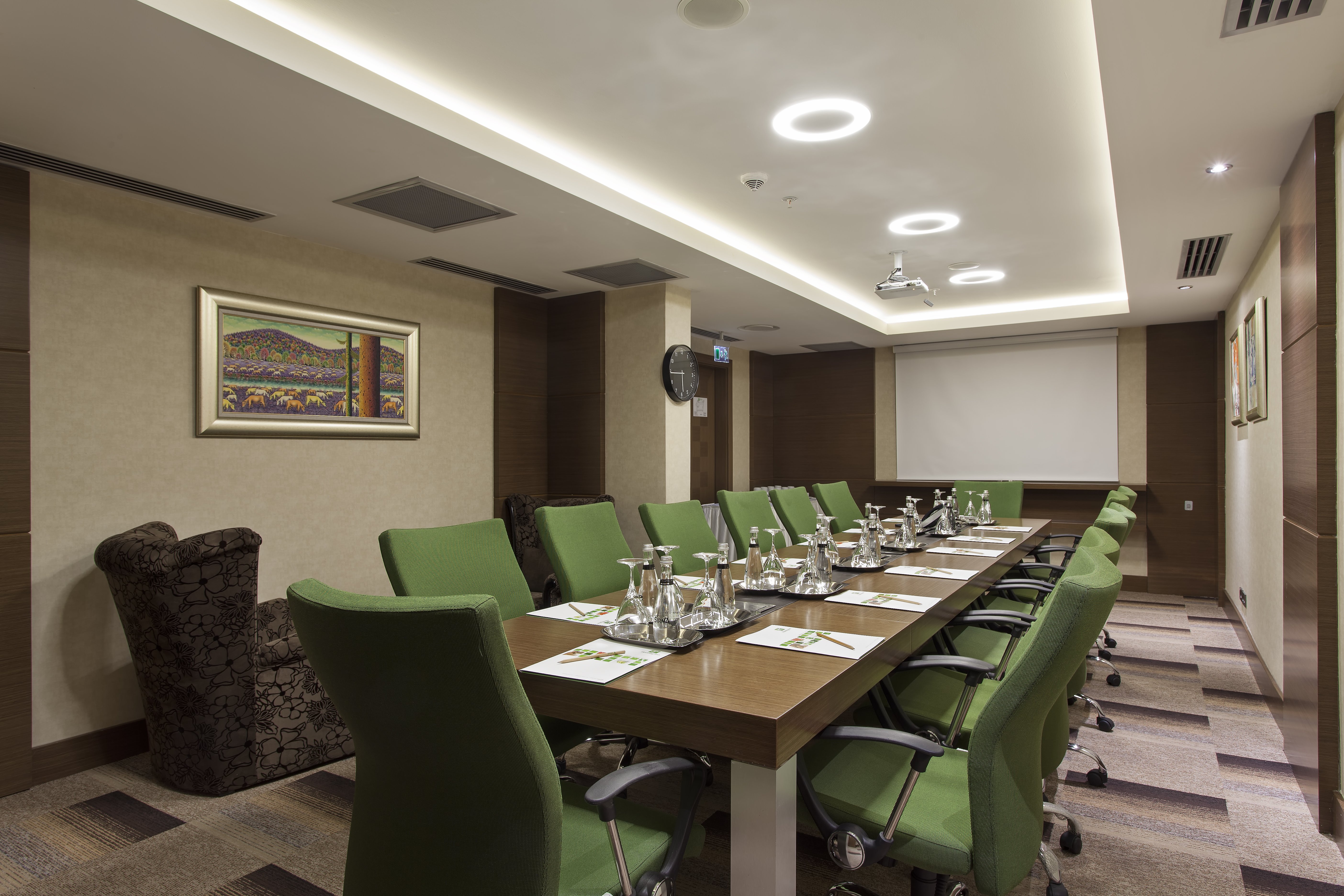 HOLIDAY INN ANKARA - KAVAKLIDERE 68/78