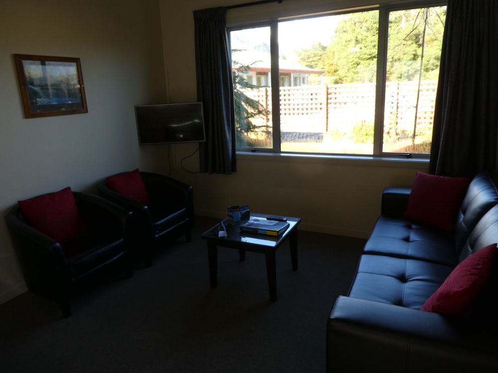 Franz Josef Top 10 Holiday Park 45/75