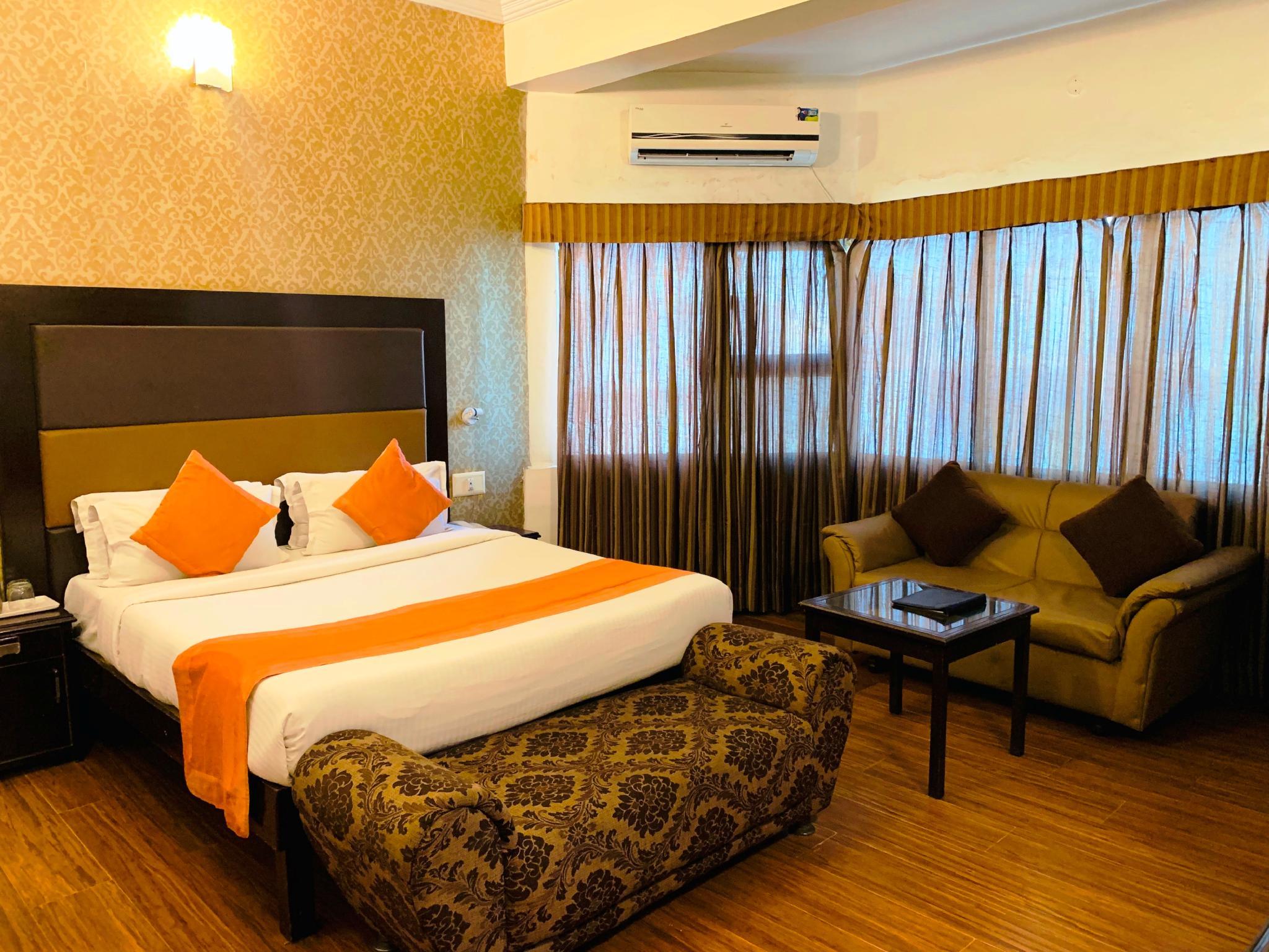 Super, Deluxe, King Bed