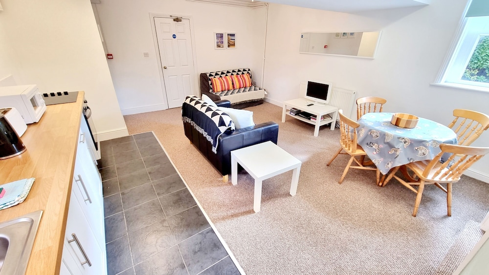 Beachcomber Holiday Apartments 23/41