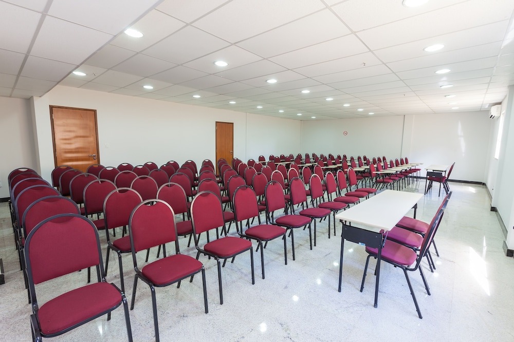 Rede Andrade Hangar (ex. Hangar Hotel) 54/59
