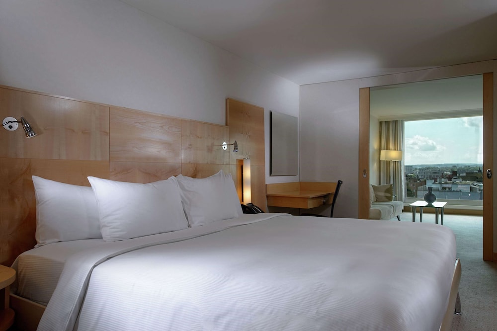 Hilton Zurich Airport 21/78