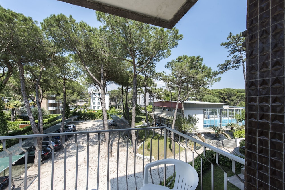 HOTEL MERIDIANUS 47/50