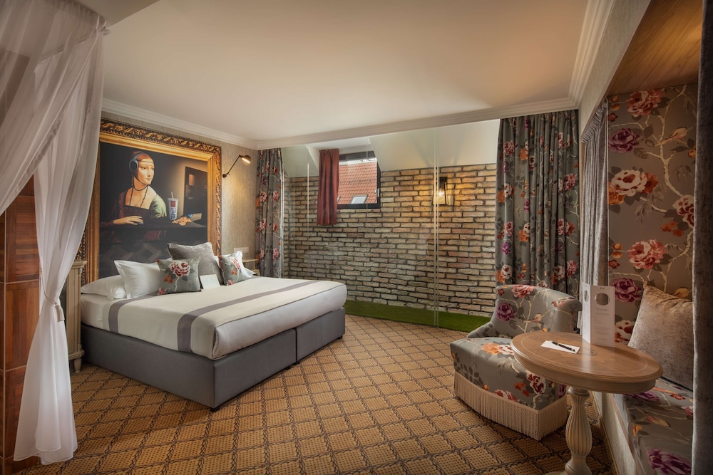 Mystery Hotel Budapest 29/66